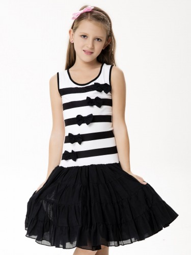 Cotton Fabric Girls Frocks, Age Group : Kids