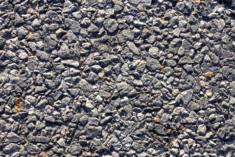 Bitumen, Water Solubility : >70%