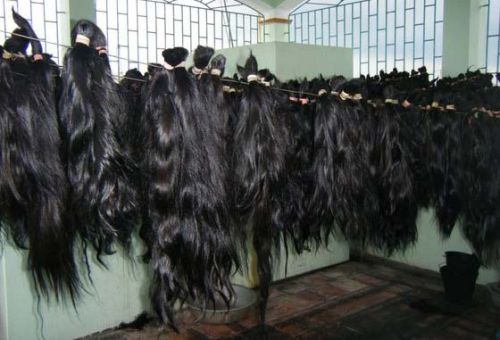 INDIAN VIRGIN REMY VLIP IN HAIR EXTENSIONS