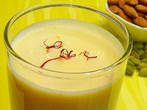 Kesar Milk (without Sugar)