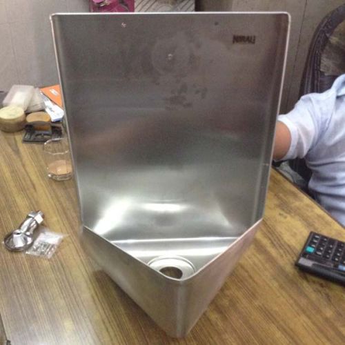 Stainless Steel Public Toilet Urinal, For Washrooms, Dimension : 455 X 340 X 300 Mm