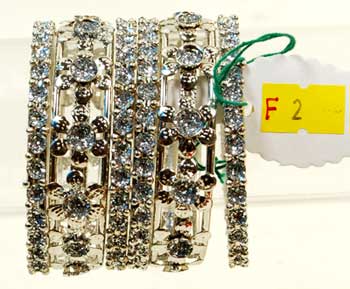 Gold bangles, Material : Gold