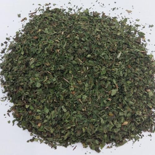 Dehydrated mint leaves