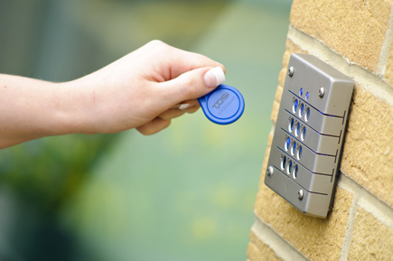 Optica VR Proximity Reader