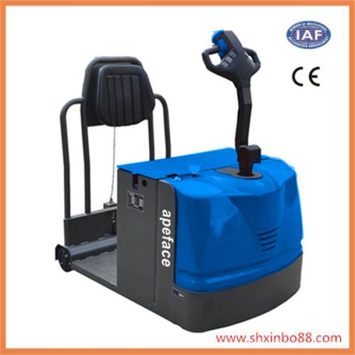 Electric Tow Tractor