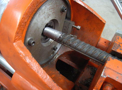 Tapered Thread Cutting Machine