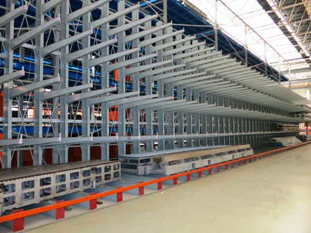 Cantilever rack