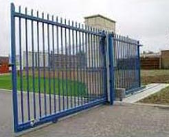 Polished Metal Sliding Gate, For College, Outside The House, Parking Area, School, Size : 1012ft