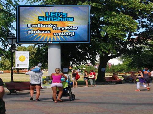 Outdoor LED Video Wall Displays