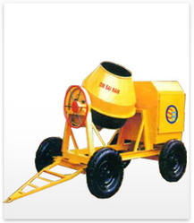 Concrete Mixer With Engine, Certification : ISO 9001:2008 Certified