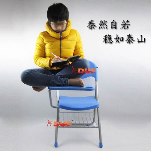 Folding Lecture Chair With Oversized Tablet