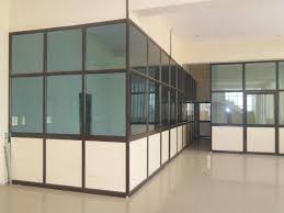 Polished Plain Aluminium Partitions