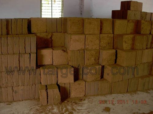 Coir Peat Blocks, Color : BROWN