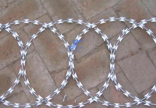 Airport Razor Wire Mesh Fence, Packaging Type : white