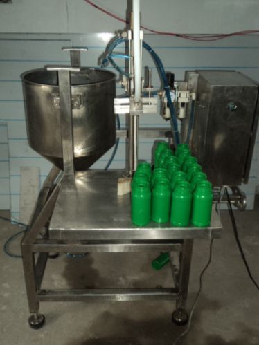 Semi Automatic Liquid Filling Machine