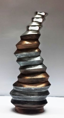 2 Tone Twisted Vase 12inches