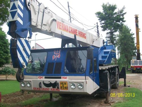 Hydraulic Telescopic Crane Rental Services