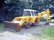 Backhoe Loader, Rated Load : 10-15 ton