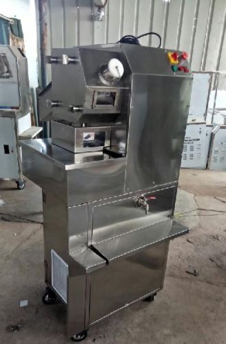 Sugar Cane Juice Extractor