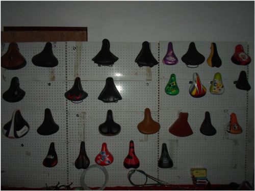 Bicycle Saddle, Packaging Type : black