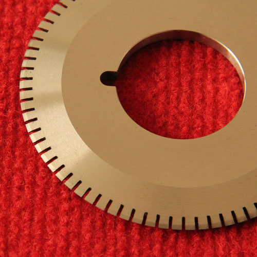 Plain Serrated Blade, Packaging Type : silver