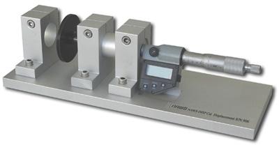Displacement Sensor Calibrator