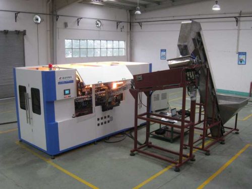 PET Bottle Blowing Machine