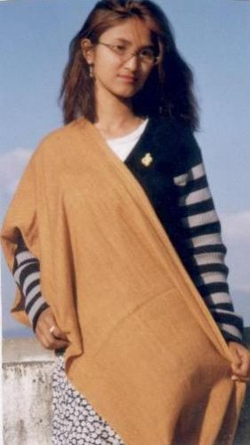 Stoles, Packaging Type : Solid