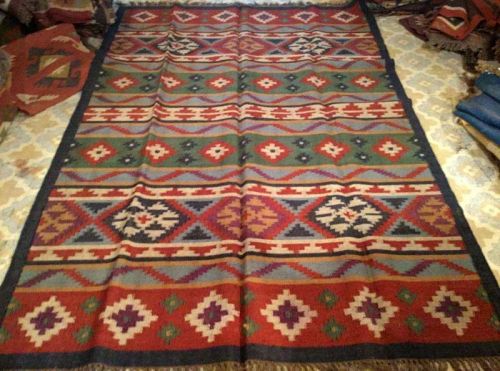 Rectangular Traditional Wool Jute Kilim Dhurrie, For Floor Rug, Pattern : Plain, ASSORTED