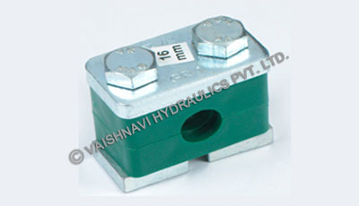 MULTIPLE PIPE CLAMPS