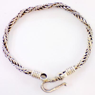 Polished SBC-09 Ladies Silver Bracelet Part Wear