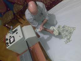 Money Cleaning Machine