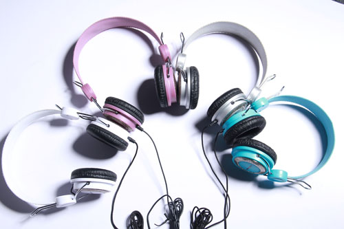 Four Color Computer Wired Stereo Headphone, Packaging Type : blue