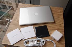 Apple MacBook Pro Laptop