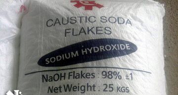 Caustic soda flakes Form : Flakes
