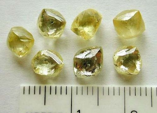 Rough Diamonds, Finishing : Polished