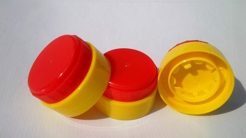 Plastic Oil Bottle Cap, Shape : Round