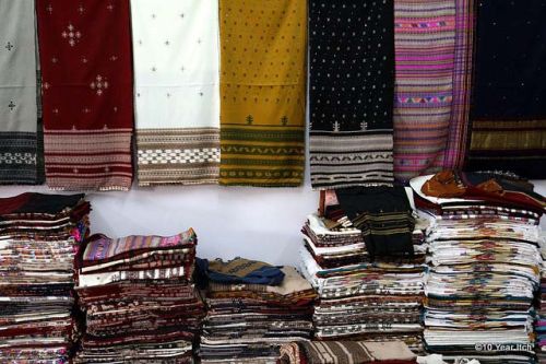 Kutchi Shawls