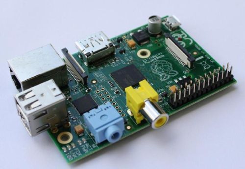RASPBERRY-PI Small Computer