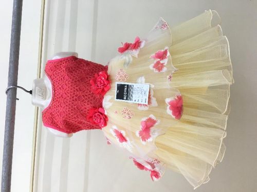 Ready Made Garments, Material : Cotton, Fabrics, Etc