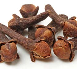 Clove, Feature : Rich In Aroma