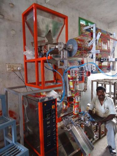 300-400kg Customized Polished Stainless Steel Double Head Weigher Machine, For Packaging Unit, Packaging Type : Packet