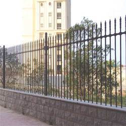 Metal Polished Compound Wall Grills for Decorative Security Purposes