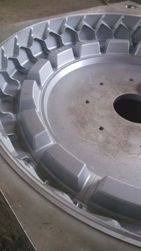Motorcycle Tyre Molds