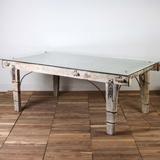 Dining table, Finishing : Polished