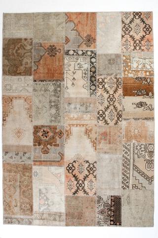 PATCHWORK OVERDYED CARPET