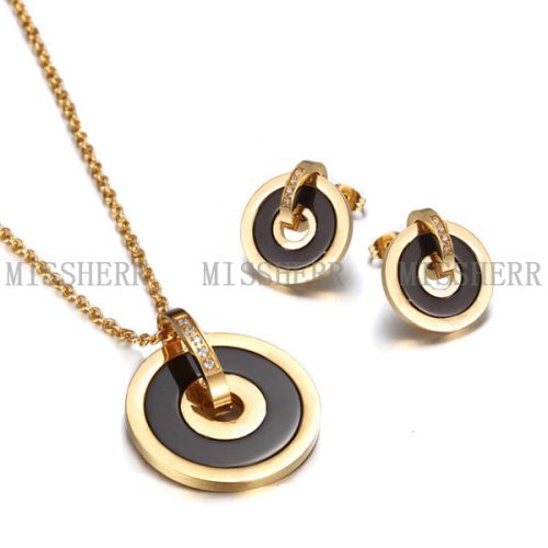 Stainless steel gold pendant