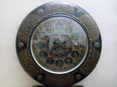 Antique Brass Finish Wall Clock